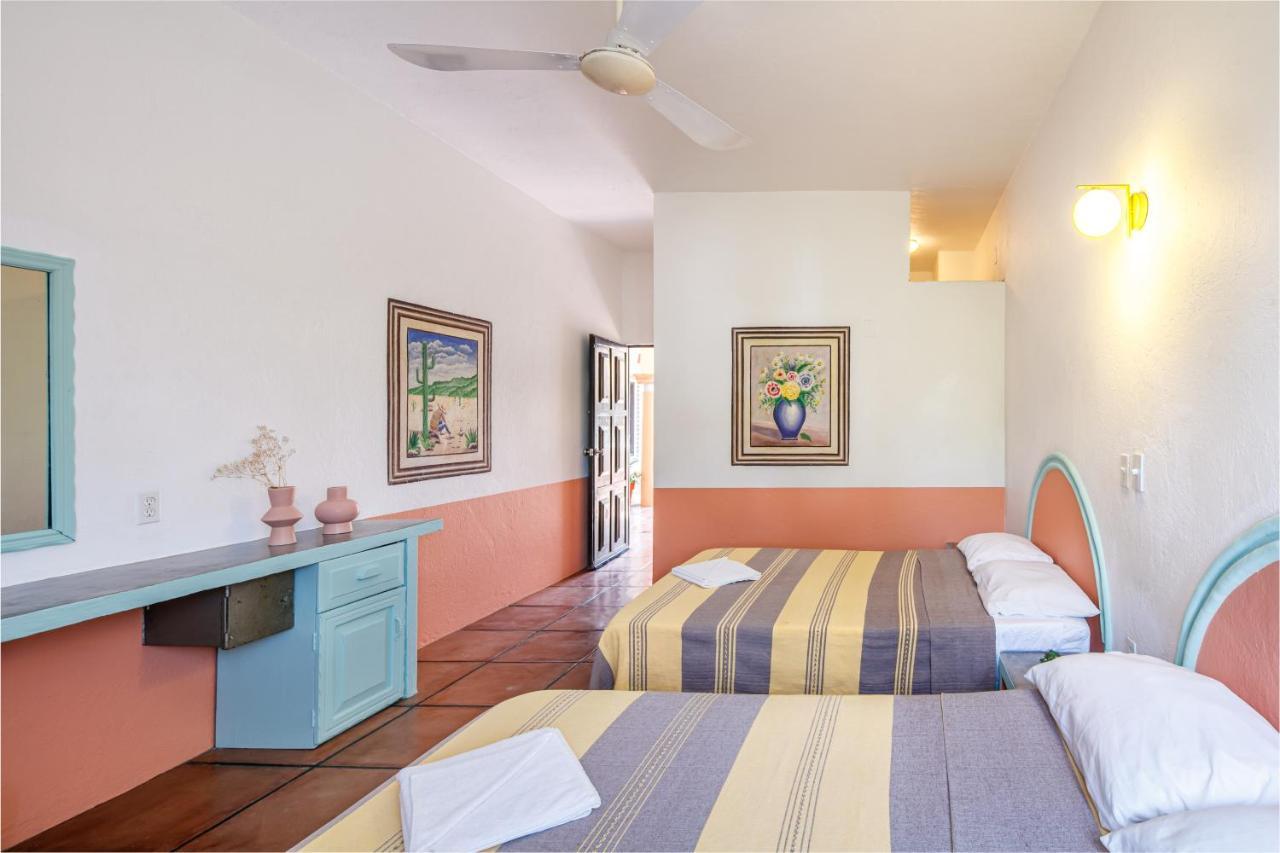 Hotel Flor De Maria Puerto Escondido  Extérieur photo